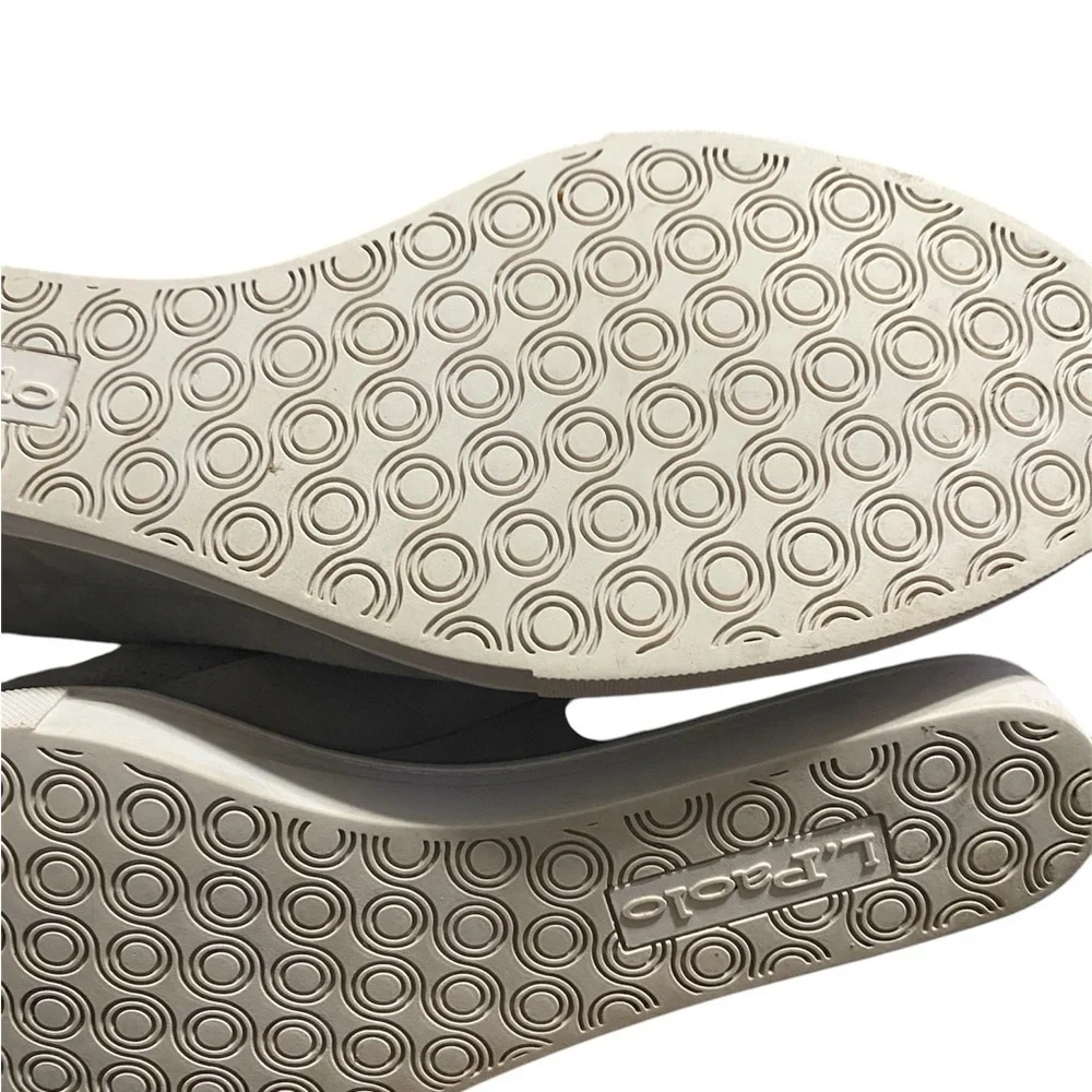 Linea Paolo Felicia Wedge Light Gray Suede Sneaker